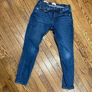 Universal thread Mid rise curvy skinny jeans